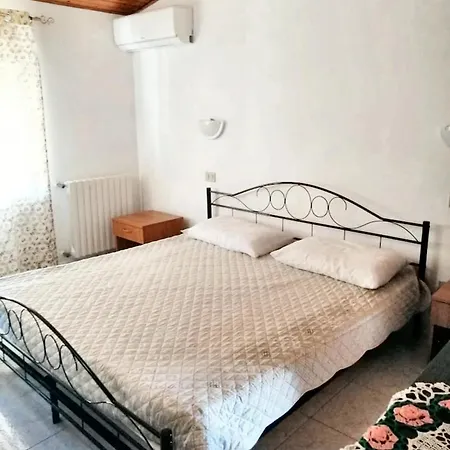 2 Bedrooms With Balcony At 아파트 툴라다